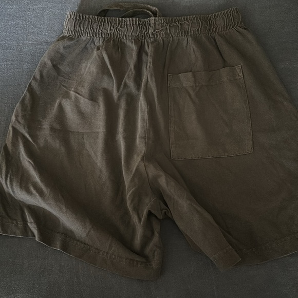 Talentless shorts - Picture 3 of 3